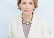 Лидия Ионова — известный врач-диетолог, автор собственной методики похудения и книг  «Здоровые привычки. Диета доктора Ионовой» и«Здоровые рецепты доктора Ионовой»