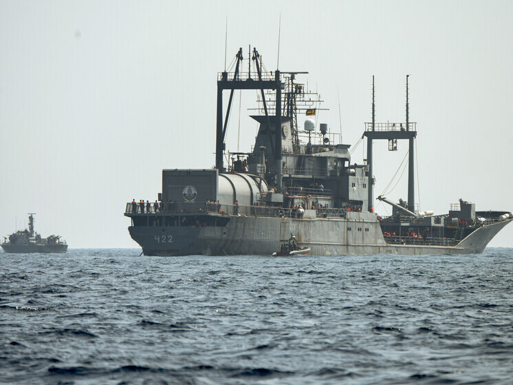 Американцы начали  морскую блокаду иранских портов