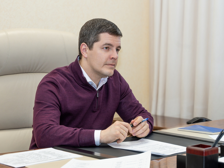 Дмитрий Артюхов поддержал проекты жителей ЯНАО на личном приеме