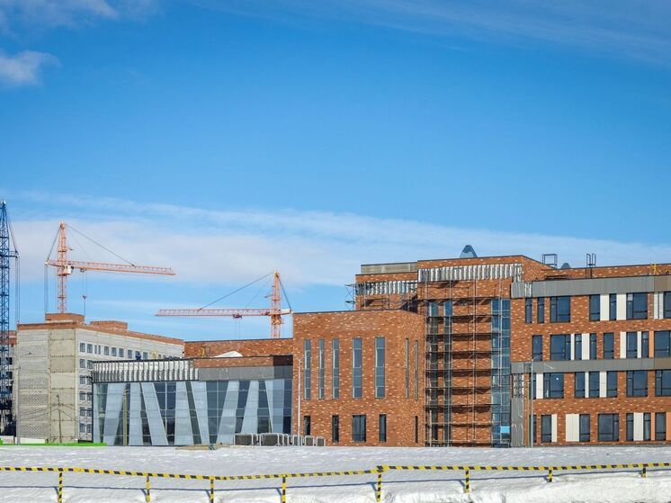 Дмитрий Артюхов проверил ход строительства 4 домов для тысячи жителей Салехарда