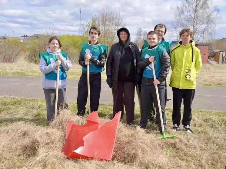 Неелово обретает зеленую душу: деревья в общественной зоне стали украшением